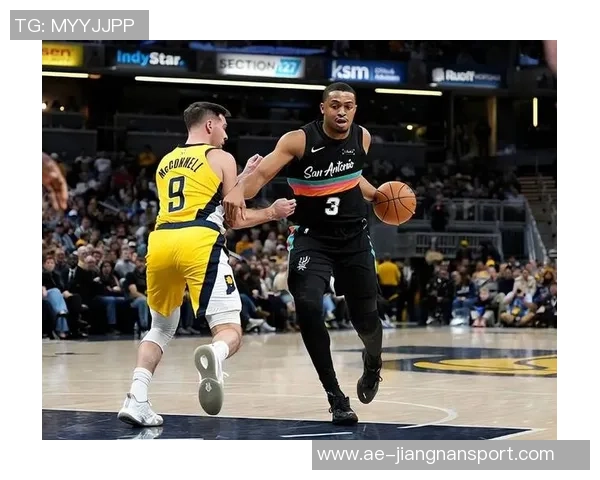 凯尔登出战17分钟高效表现6中4贡献11分5板正负值16助球队胜利